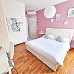 Alojamento de Acomodação e Pequeno-almoço Le Giare 4*